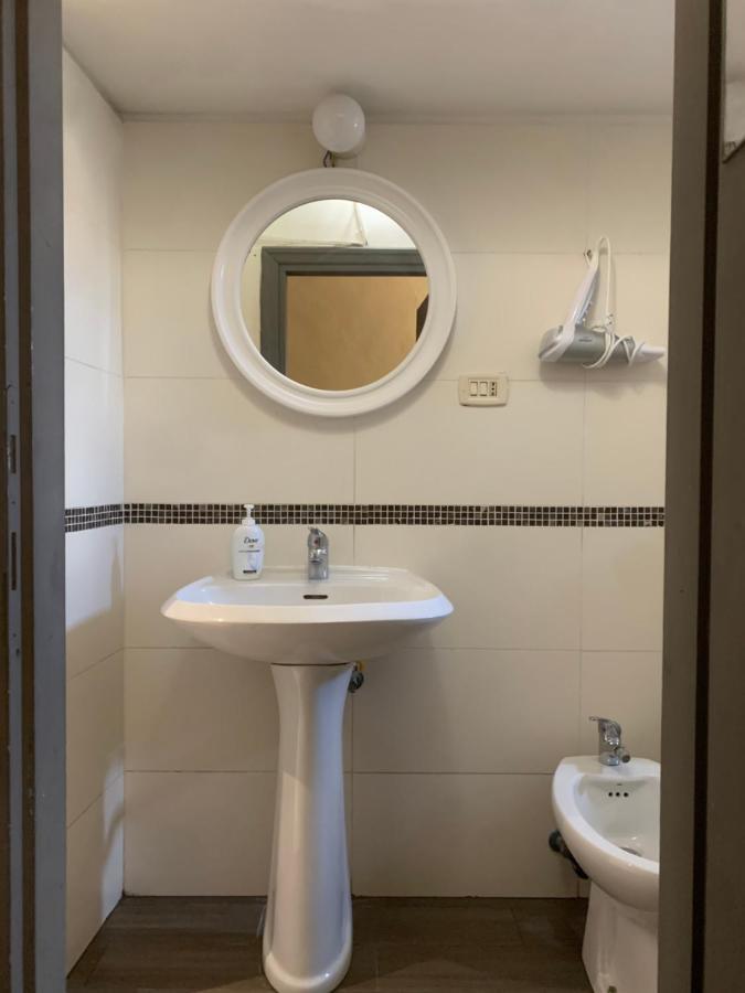 Short Stop Room Флоренция Экстерьер фото